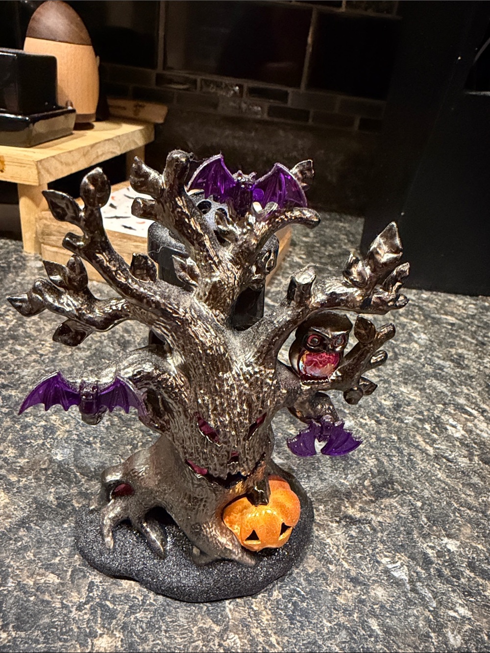 Haunted tree wallflower